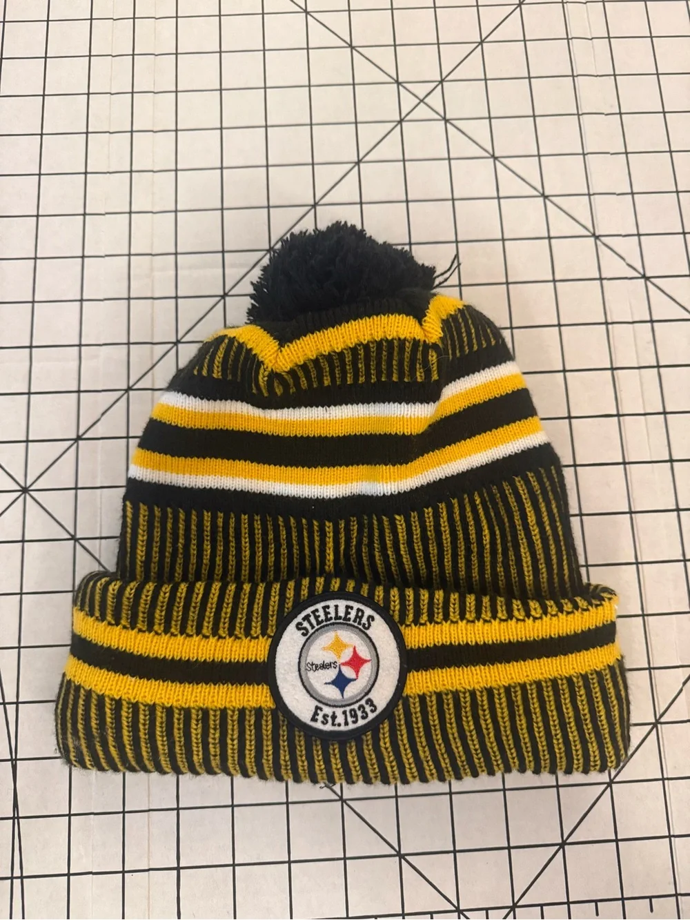 NEW ERA Pittsburgh Steelers Beanie with Pom 100 Year Black/Yellow NFL Hat